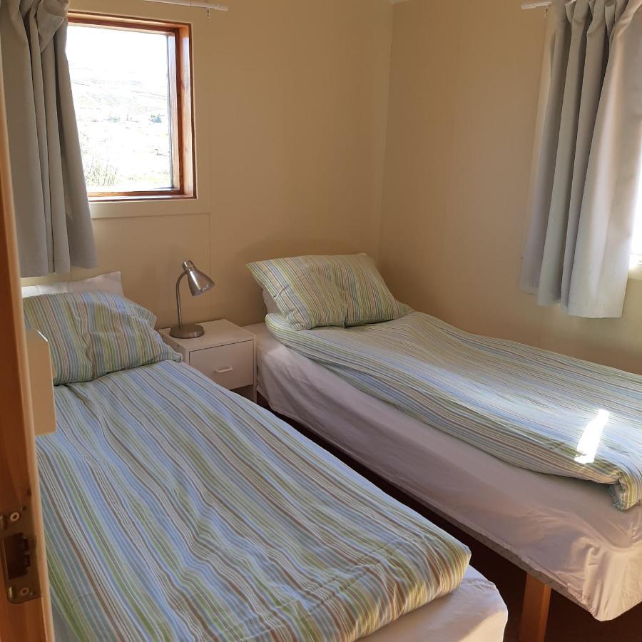 Hagi 1 Guesthouse Athaldalur Bagian luar foto