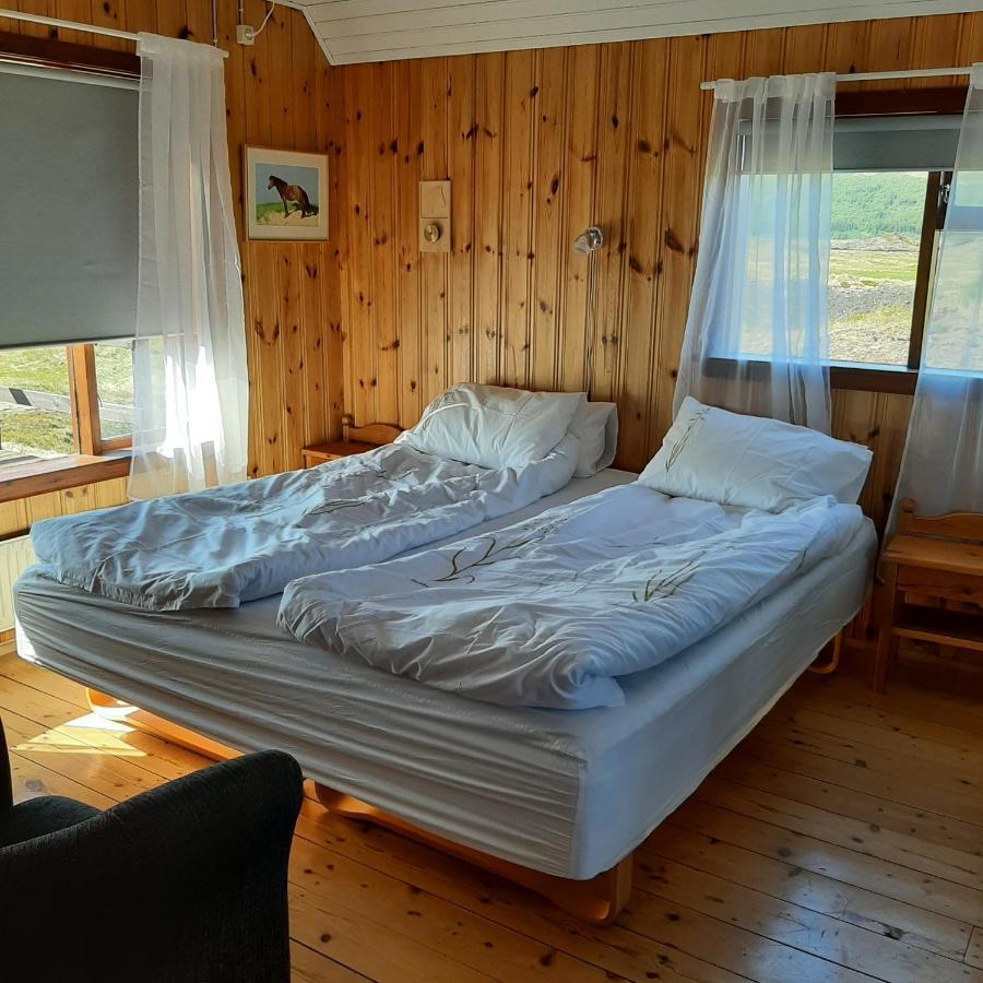Hagi 1 Guesthouse Athaldalur Bagian luar foto